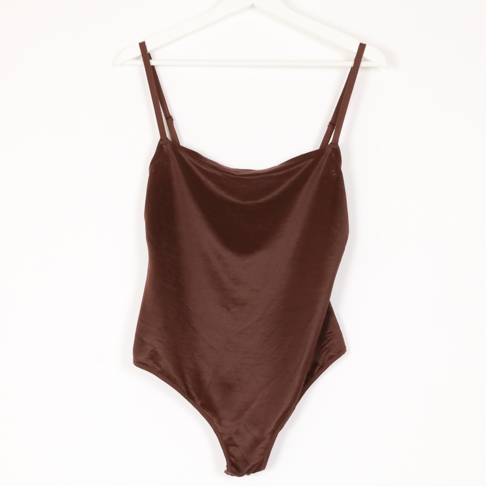 Skims Barely There Scoop Bodysuit Cocoa
